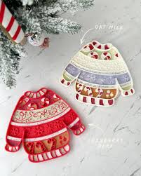 Ollie B Good tapis de léchage en silicone Ugly Holiday Sweater - Cranberry Bark