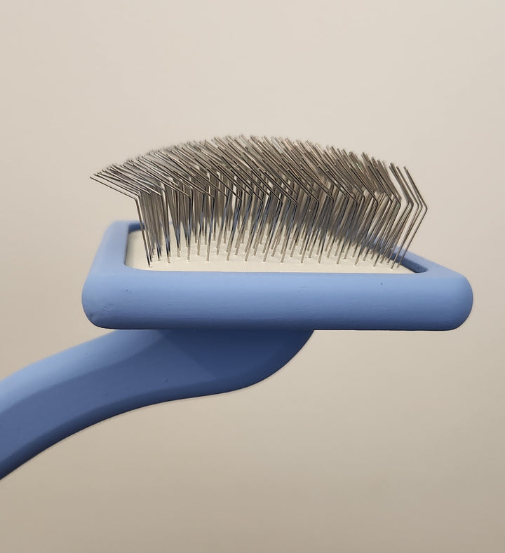 Slicker firm brush for dogs and cats